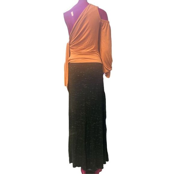 Catwalk Junkie Skirt and Venus top outfit - Picture 12 of 12